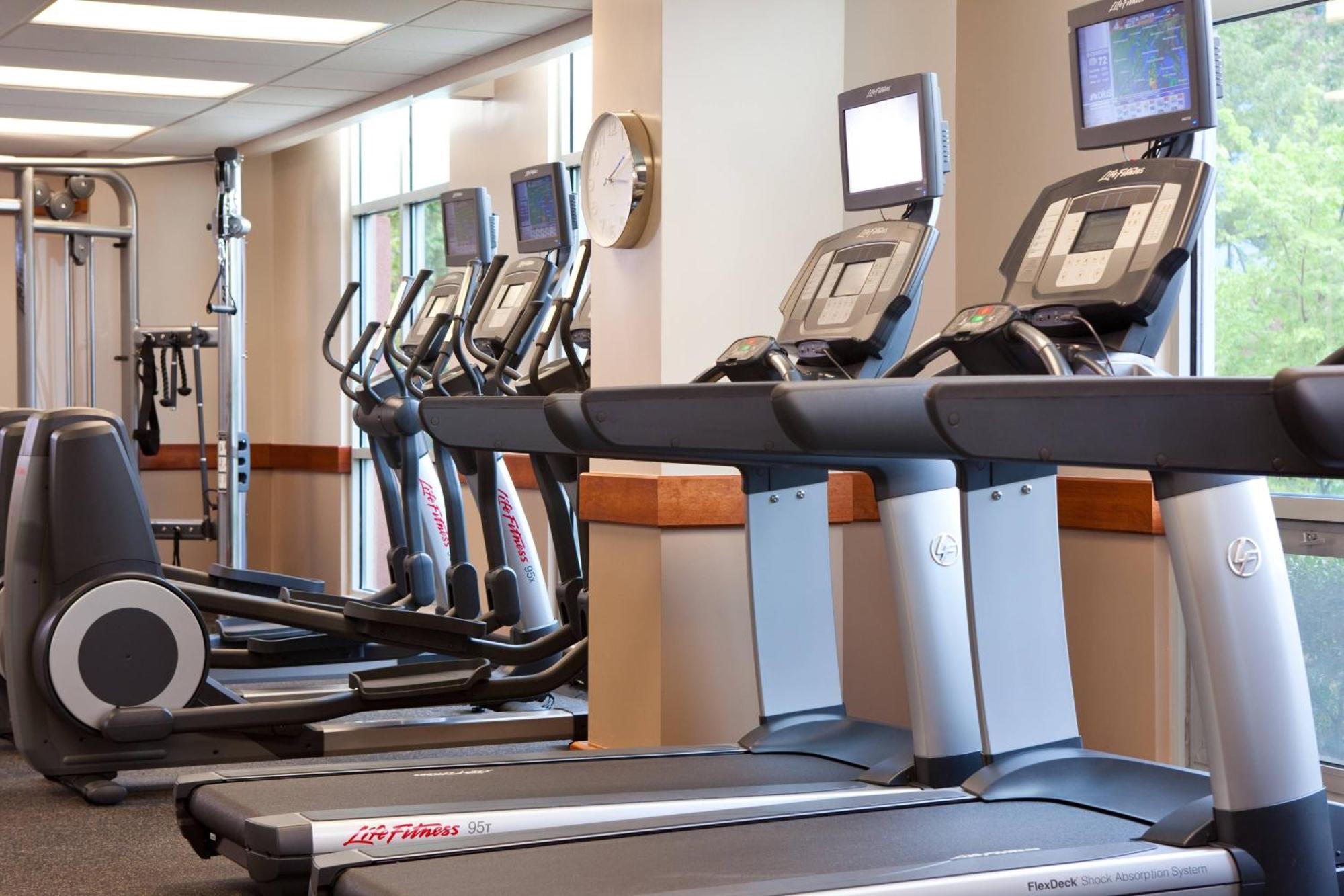 Marriott Washingtonian Center Hotel 4*